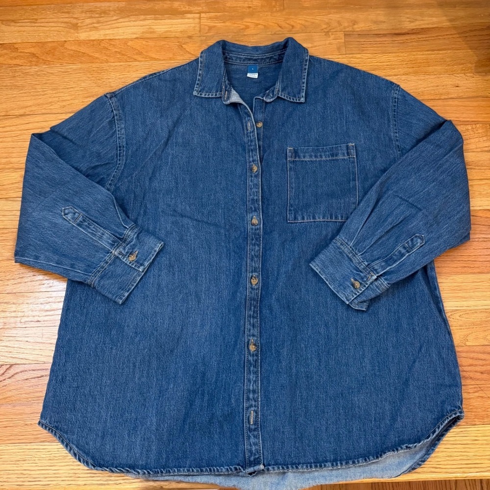 Old Navy Womens Blue Denim Button Down Shirt Long Sleeve Chest Pocket Large